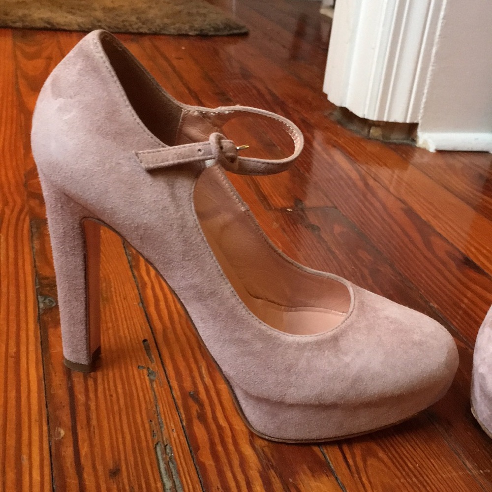 Moving sale- Italian blush Mary Jane heels